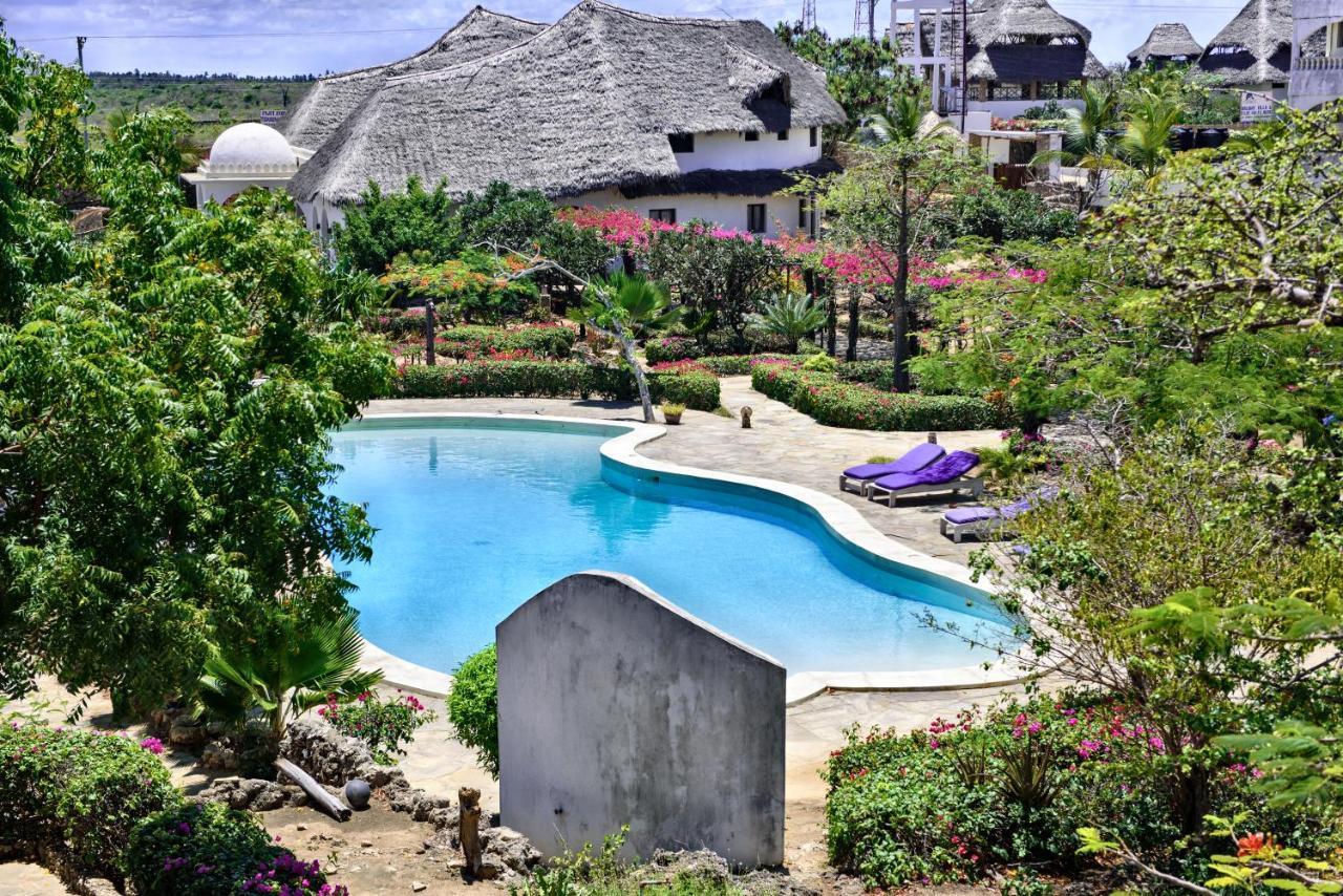 Jumbo Club Hotel 4*